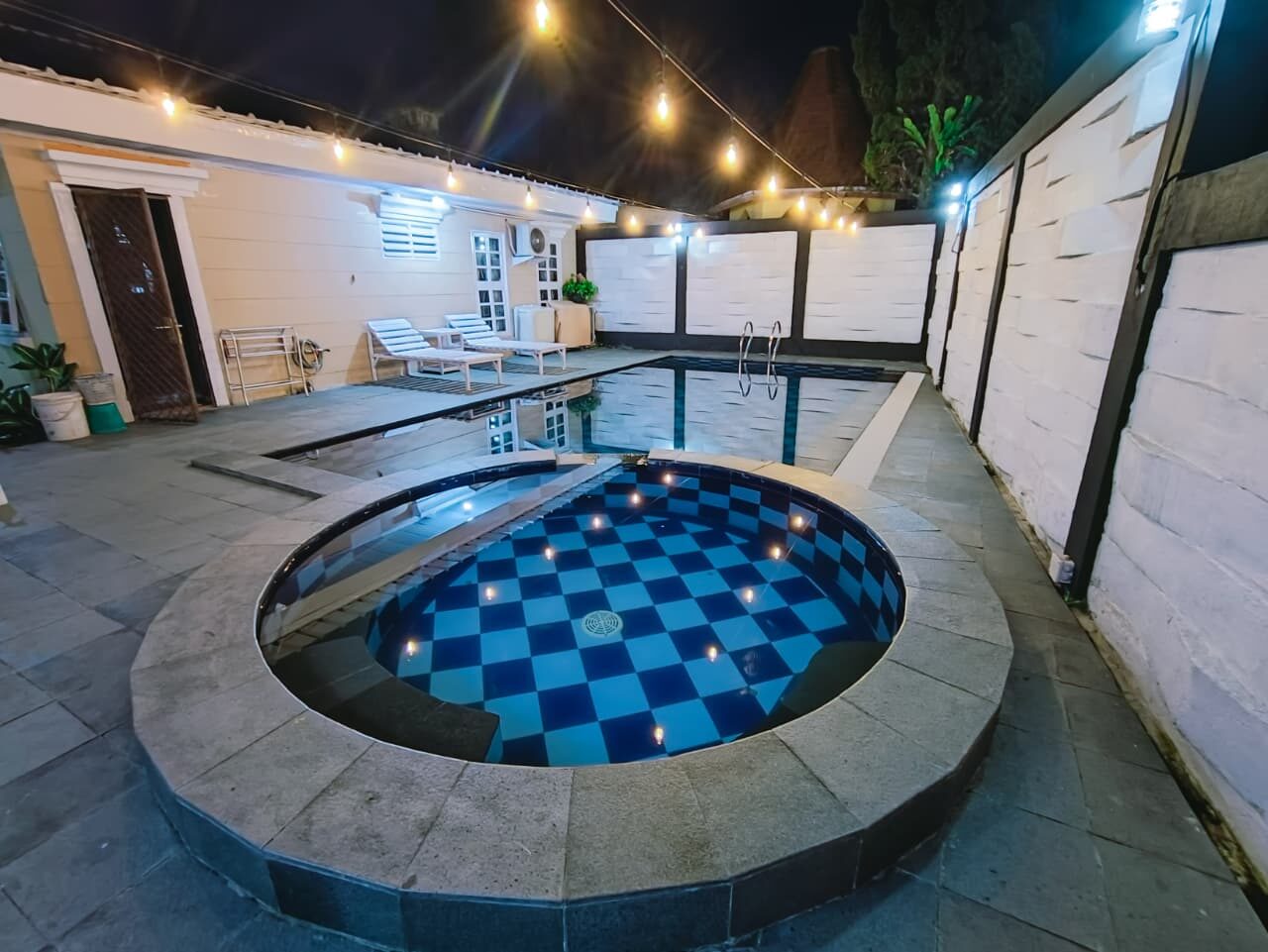 Villa Kota Bunga Puncak 2 Kamar Private pool