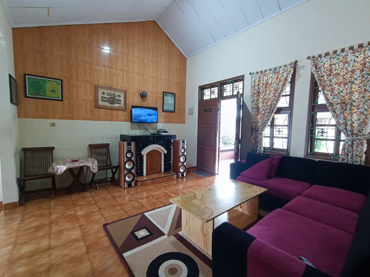 Villa Kota Bunga Puncak 2 Kamar Private pool