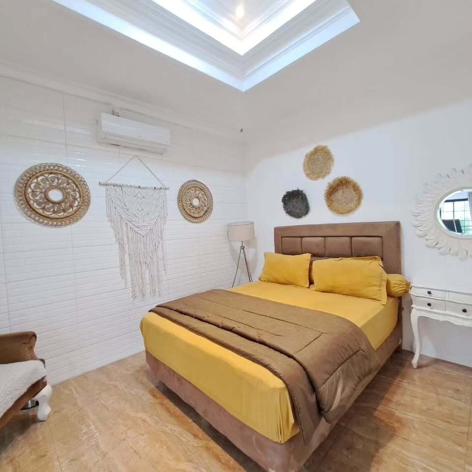 Villa Mewah Puncak dengan Private Pool, 6 Kamar Tidur, Billiard & Karaoke | Kapasitas 25 Orang di Puncak Bogor - foto 2