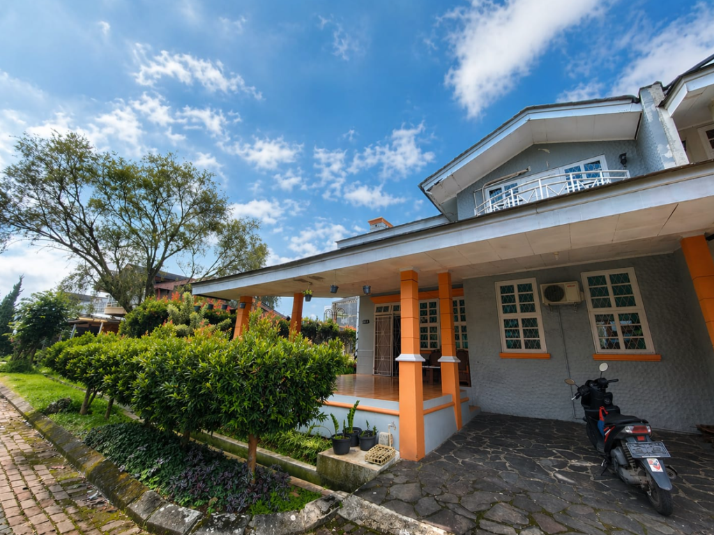 VILLA 3 KAMAR KOTA BUNGA PUNCAK
