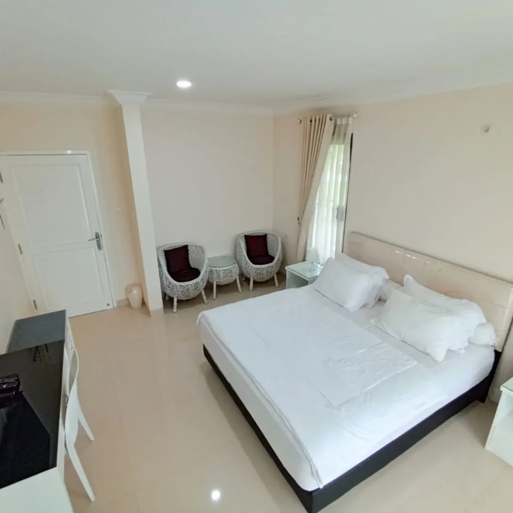 Villa Basmati 5 Kamar Private Pool dengan Balkon View di Puncak Bogor - foto 6