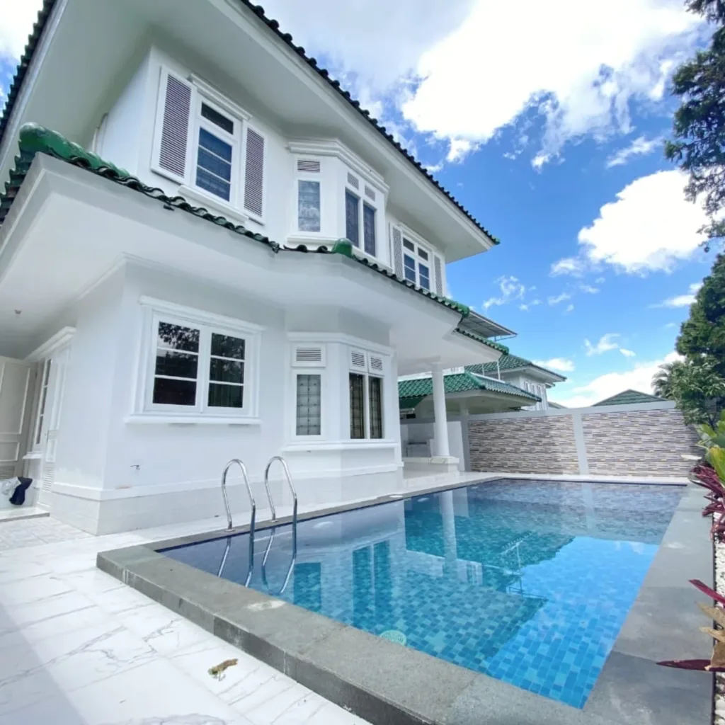 Private Villa Puncak Resort 5 Bedrooms – Villa Anie dengan Kolam Renang Pribadi